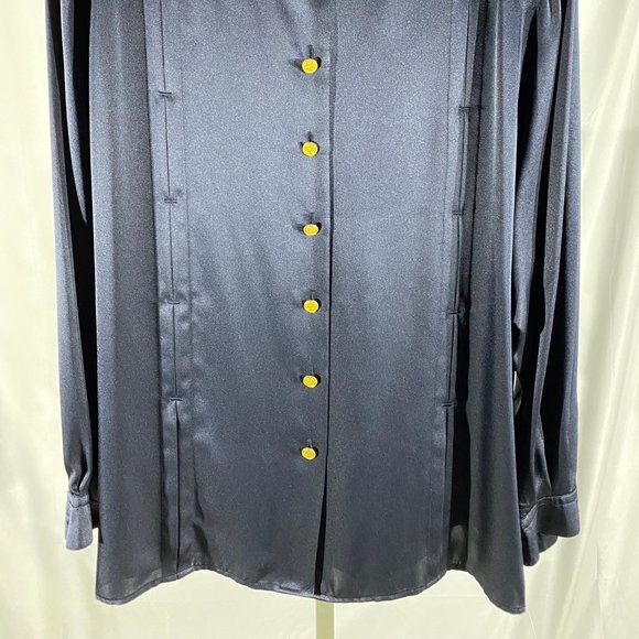 Basler - Top - Picture 2 of 5